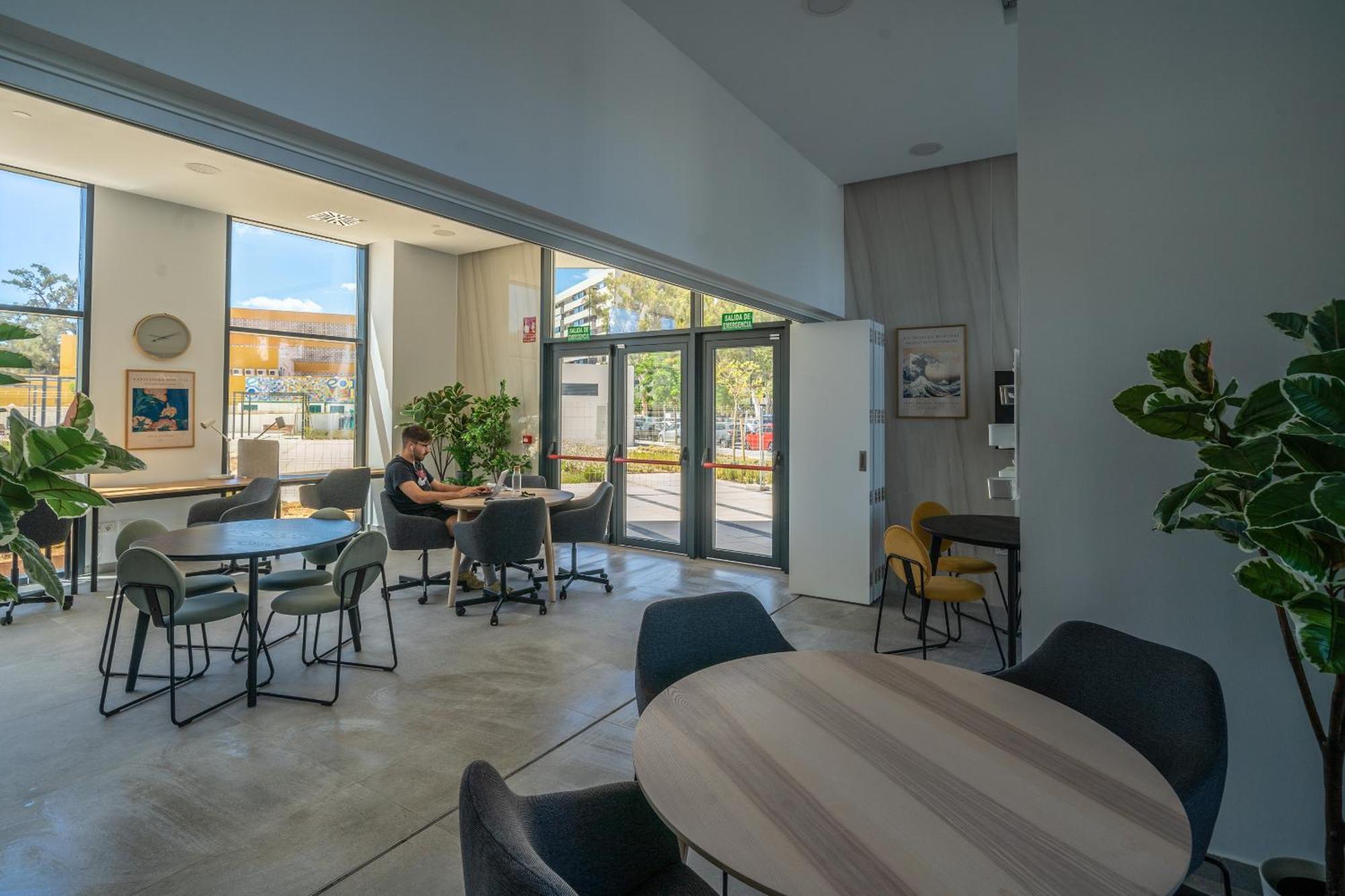 Xpce Urban 13 Skyline - Parking Free Apartment *